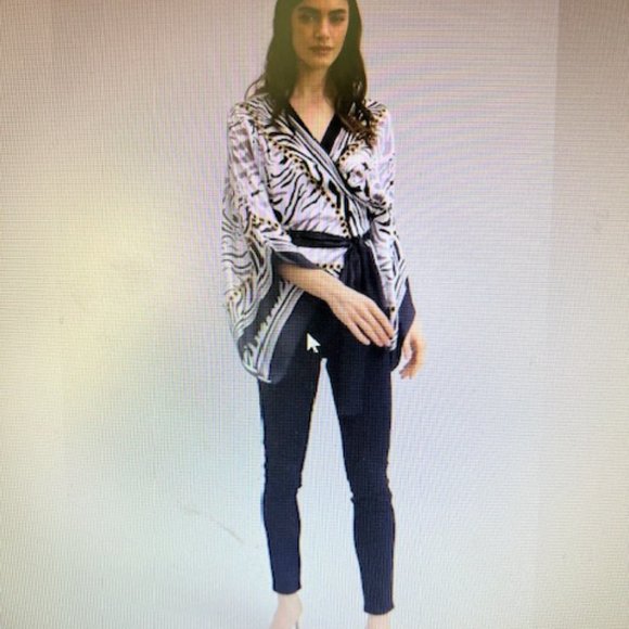 Anne Fontaine "Sculpture" Top - Picture 5 of 5